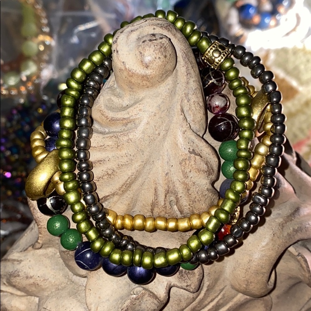 Earth 🌏 bound stretch bracelet